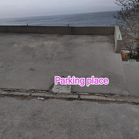 Jelena Apartment Omiš Екстериор снимка