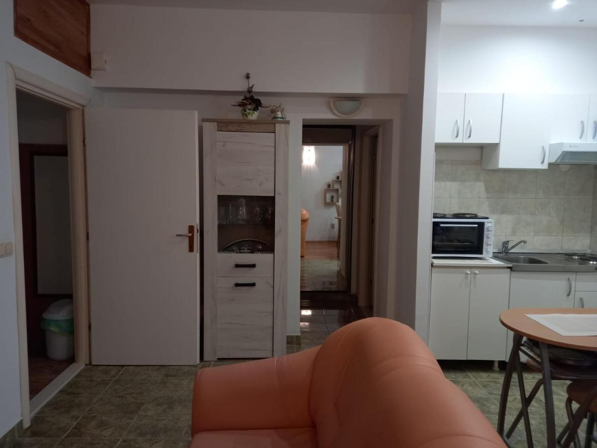 Jelena Apartment Omiš Екстериор снимка