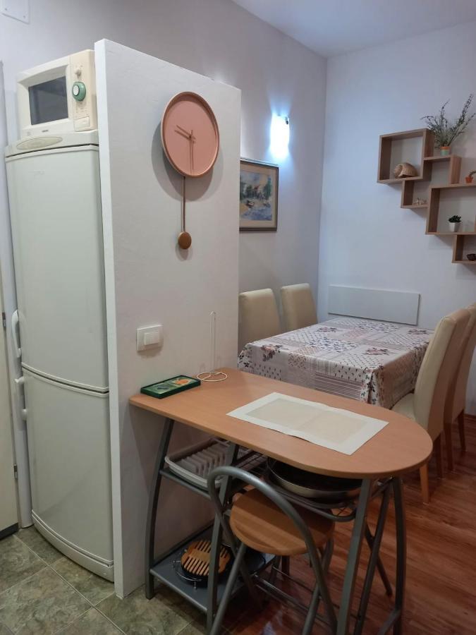Jelena Apartment Omiš Екстериор снимка