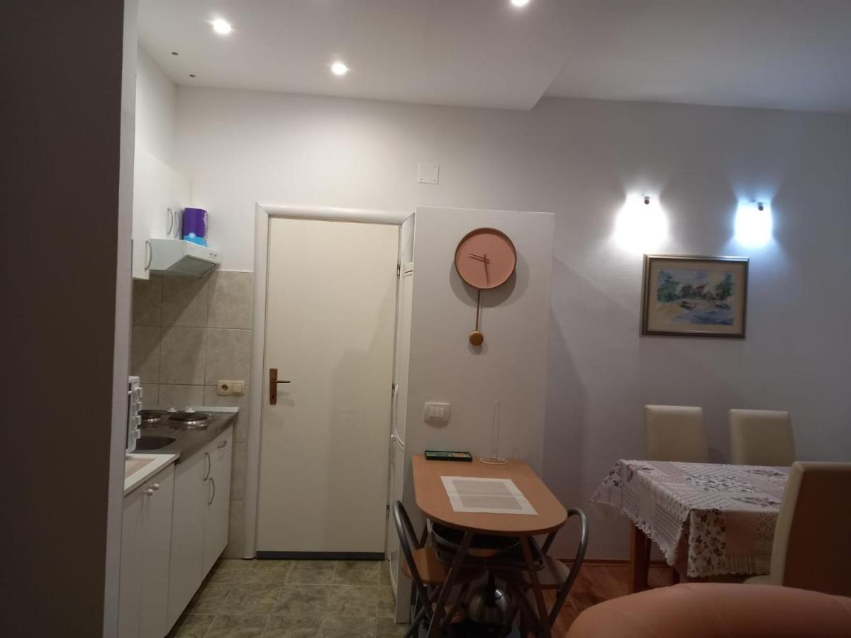 Jelena Apartment Omiš Екстериор снимка