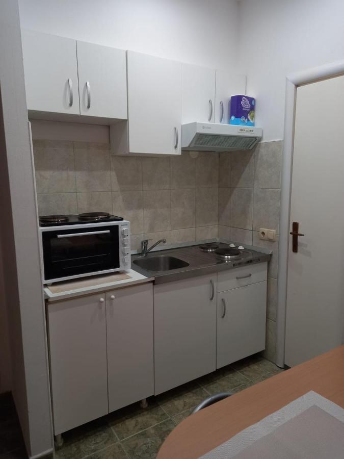 Jelena Apartment Omiš Екстериор снимка