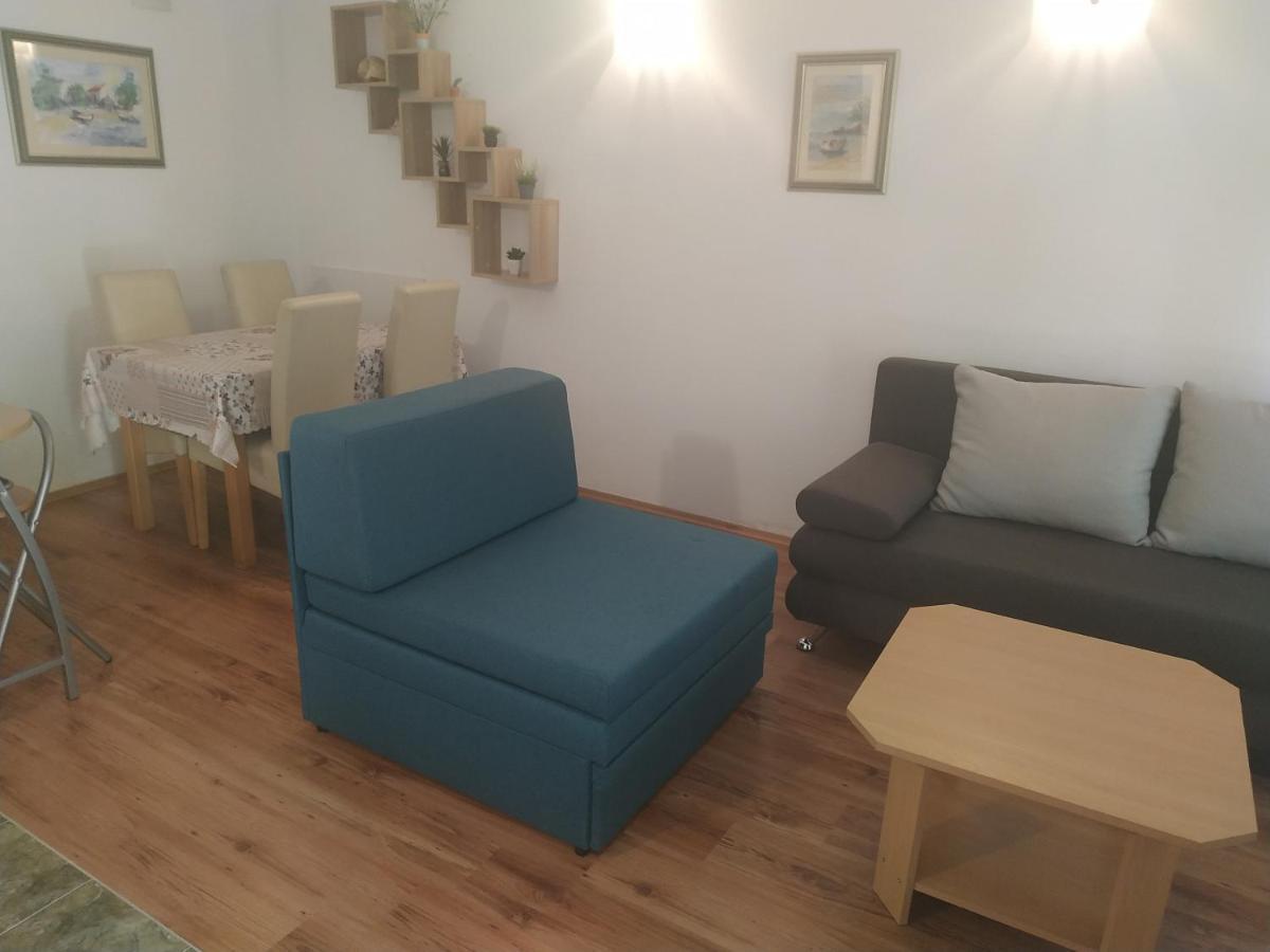Jelena Apartment Omiš Екстериор снимка