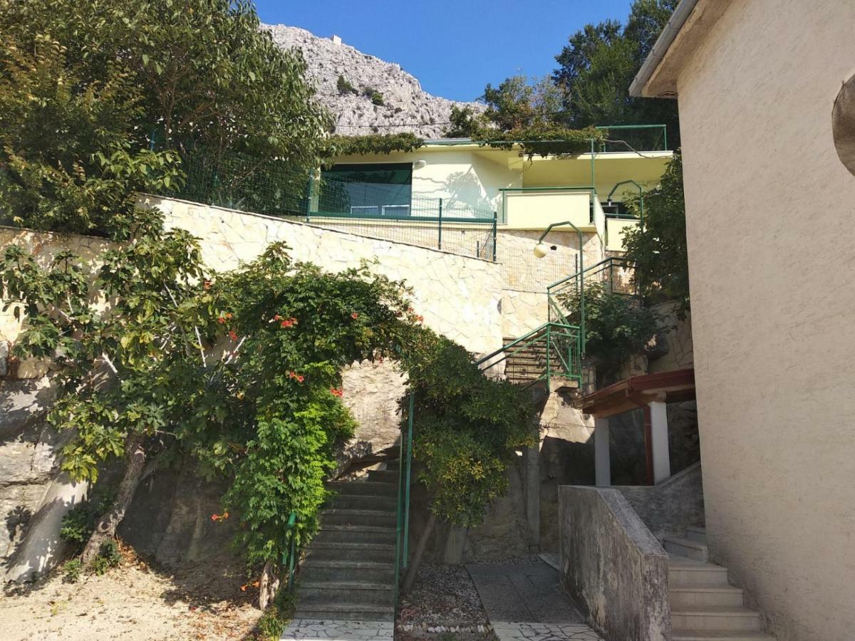 Jelena Apartment Omiš Екстериор снимка